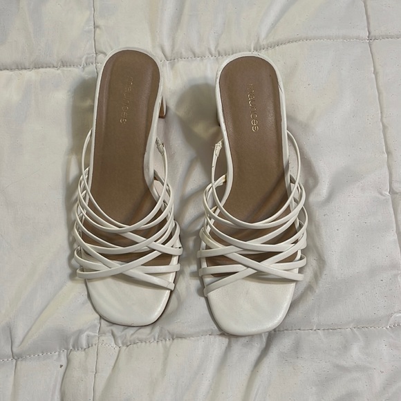 Maurices white strappy block heels - Picture 1 of 4